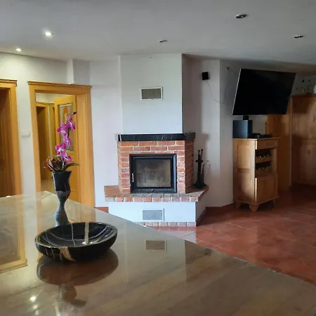 Zemljanka * Sentrupert (Dolenjska)